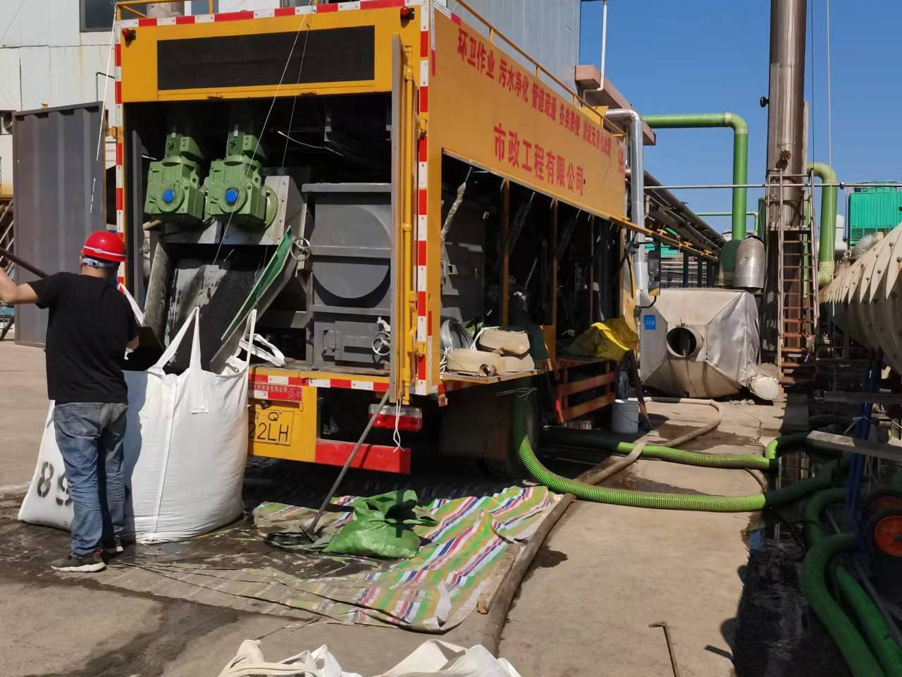 潢川淤泥压干处理